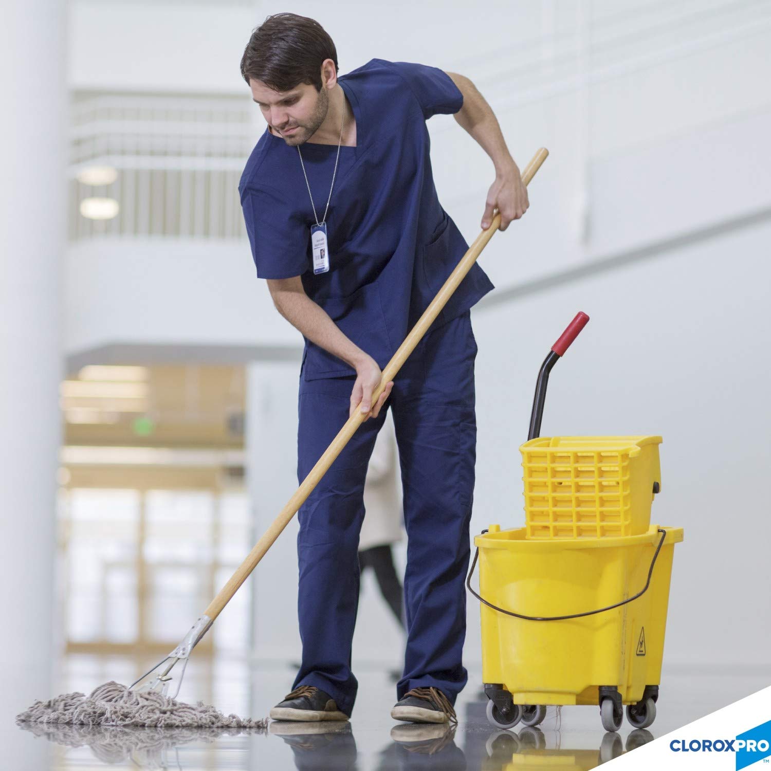 Pine-Sol CloroxPro Multi-Surface Clorox Cleaner
